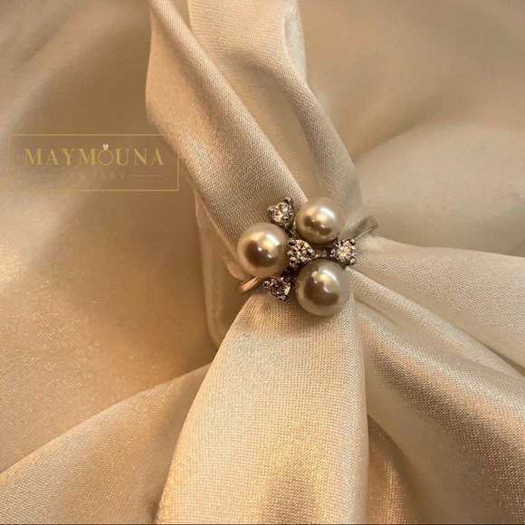 925 Sterling Silver Triple White Freshwater Pearl - Picture 4 of 7